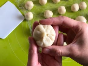 和包包子一样的手法收口捏紧