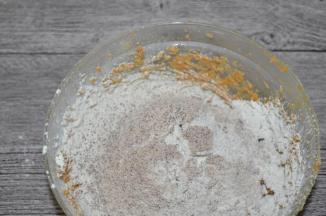 筛入混合粉