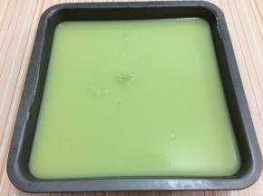 第二天取出，可以切成自己喜欢的形状
