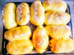 烤好后等两三分钟取出来晾凉