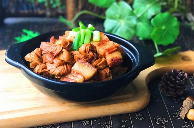 年味-千张结烧五花肉
