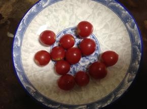 小番茄洗净