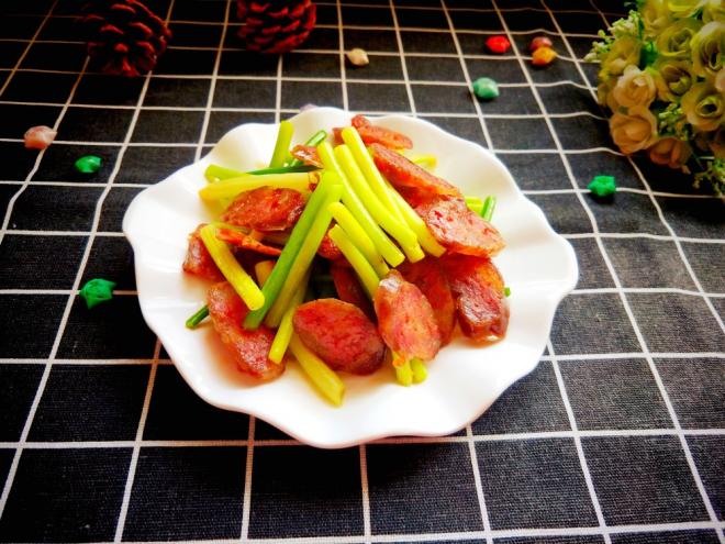 年菜  蒜薹炒腊肠