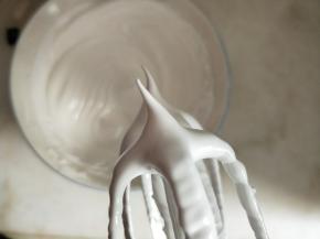 打至拉出直立的尖角就可以。