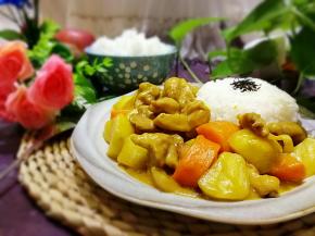 继续炖到汤汁变少，配米饭棒棒哒