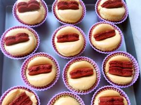 入烤箱150度烤35分钟，出炉放一旁凉透