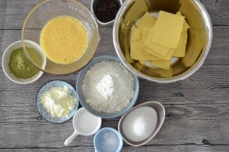 提前准备好所有材料
黄油室温软化