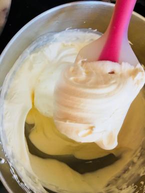 翻拌，将其搅拌均匀。不可画圈。