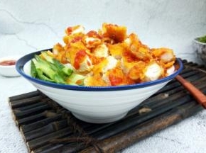 色泽诱人的鸡排饭！