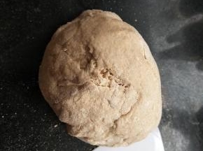 到无明显干粉状态就好，然后醒三到五分钟