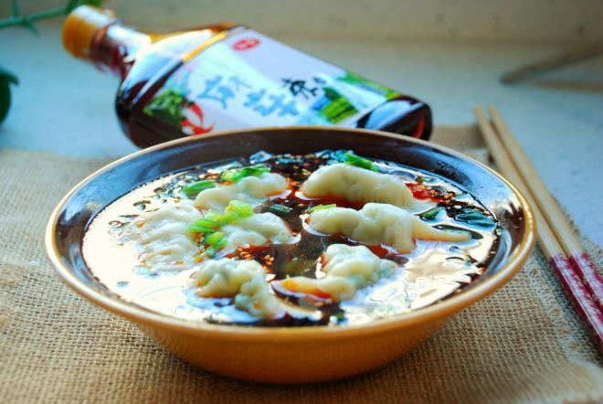 素馅麻辣汤饺