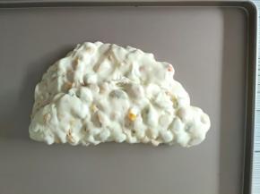 11.戴手套多翻拌几次，让材料更均匀……