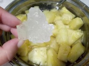 放入塔冰(冰糖)