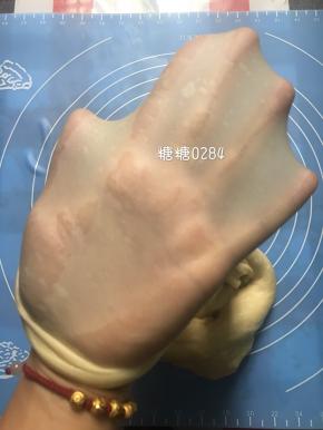 揉出手套膜，直接在面包机里开发酵功能
