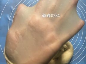 揉出手套膜，直接在面包机里开发酵功能