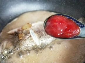 加入番茄酱。