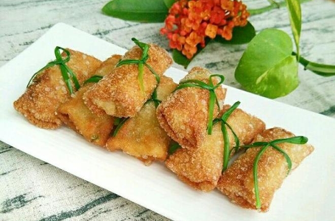 炸春卷(饺子皮版)