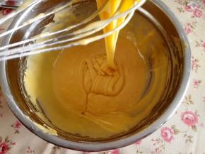 6.	搅拌至顺滑状态，