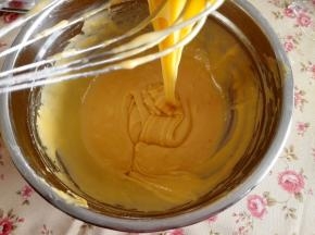 6.	搅拌至顺滑状态，