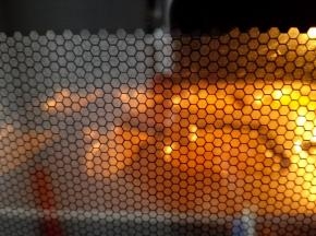 13.	烤箱预热，170度，中层，烤20分钟左右，