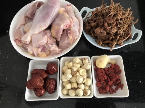 材料全部准备好如图上