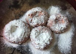 锅里热油后放入锅里煎4分钟