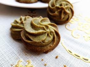 出炉晾凉，密封保存，这样才会酥酥的。