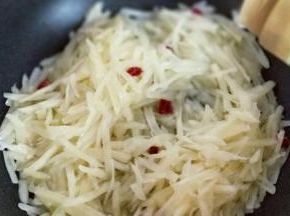 再滴几滴白醋。