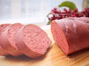 出炉晾凉至手温后切片