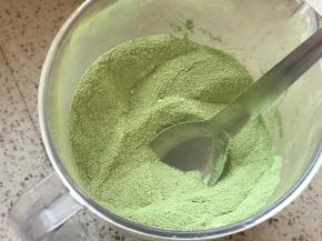 混合均匀，或者过遍筛