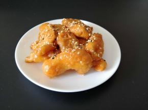 出锅撒上芝麻即可