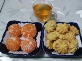 配上点水果和绿茶当下午茶也不错