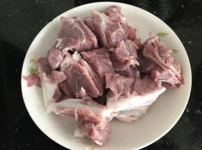 然后冲洗干净沥干水分