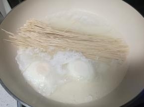 下入挂面。
