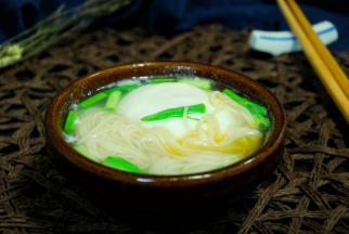 清心小面就做好了。
