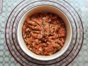 所有的调味料混合均匀放一边备用