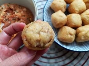 最后把油豆腐的顶盖回原位
