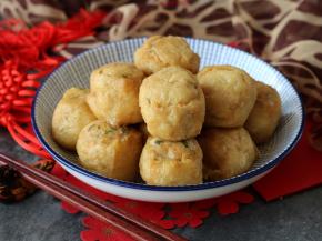 圆圆滚滚的油豆腐，春节家家户户必备的一道菜