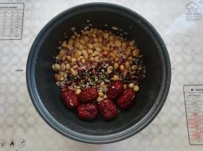 食材加水简单的洗2遍