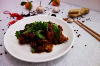 美味可口的酱猪蹄来了