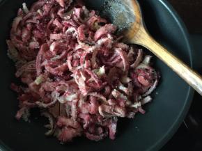 搅拌均匀后开中火煮