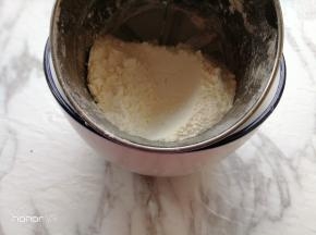 低粉过筛。