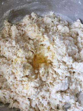 感觉干湿度可以了，加入花生油