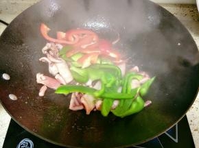 加入青红椒