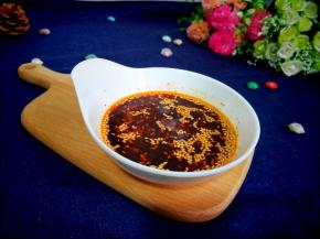 饺子蘸料做好了，配上饺子，美味极啦！