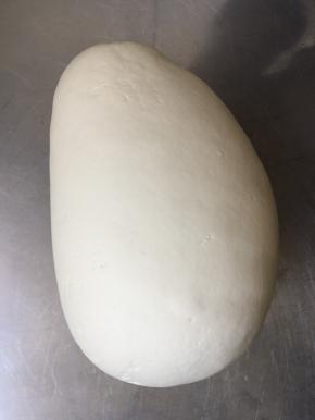 直到面团呈现出光滑的表面