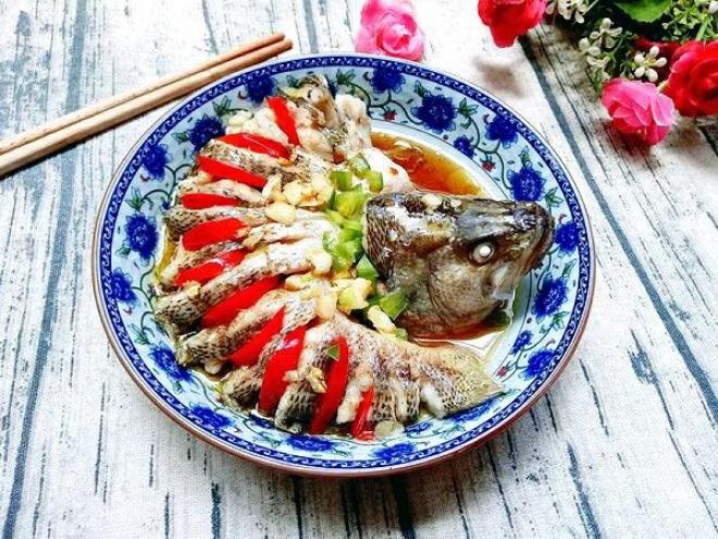 年夜饭～清蒸孔雀鱼