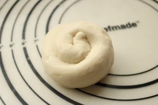 收口压在下面。