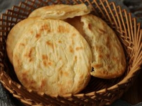 如果剖开夹上酱牛肉什么的，给个县长都不换哪。