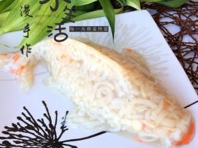 成品，小鱼形状的皮冻，祝大家年年有余